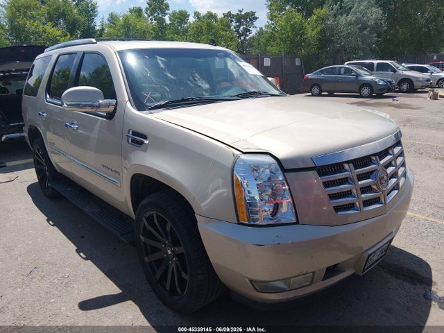 Salvage Cadillac Escalade Image
