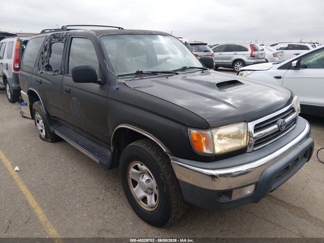 Salvage Toyota 4Runner Image