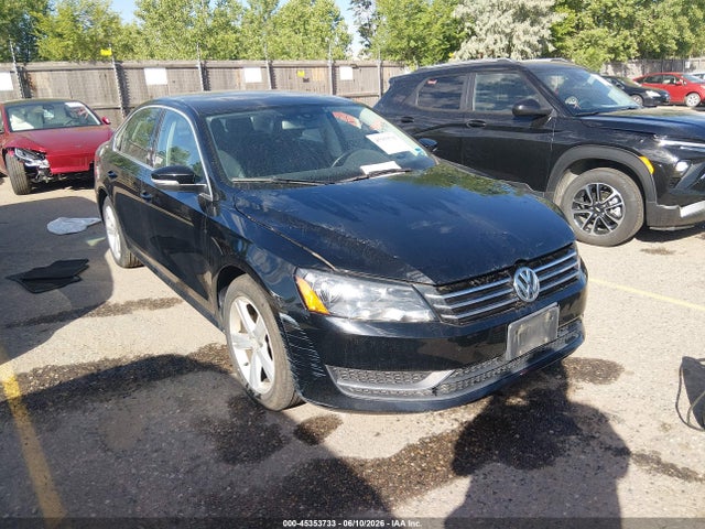 Salvage Volkswagen Passat Image