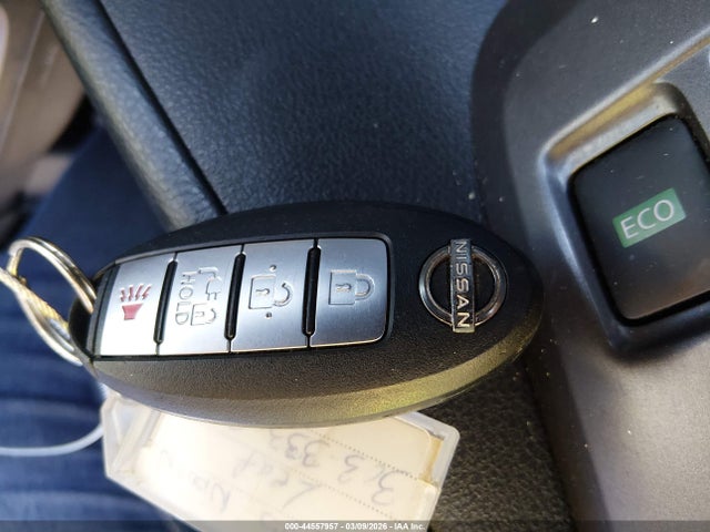 Nissan LEAF S