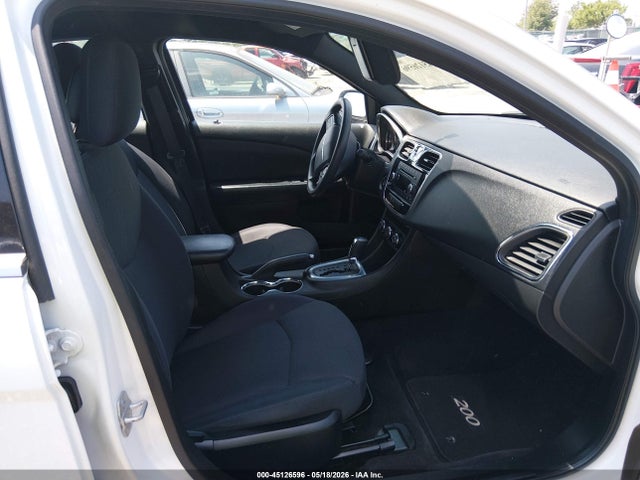 Chrysler 200 Lx