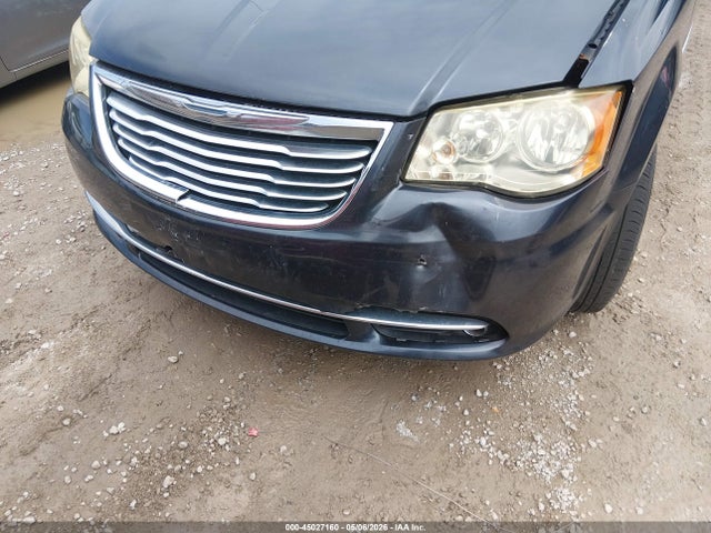 Chrysler Town & Country Touring