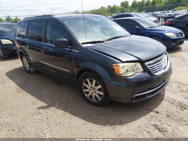 Salvage Chrysler Town & Country Image