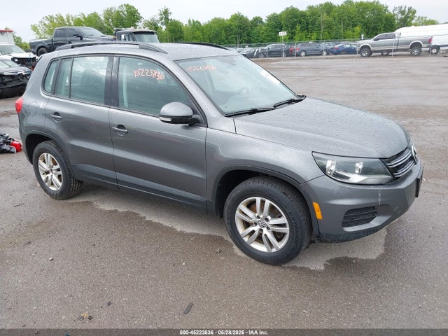 Salvage Volkswagen Tiguan Image