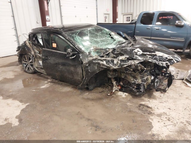 Salvage Nissan Maxima Image
