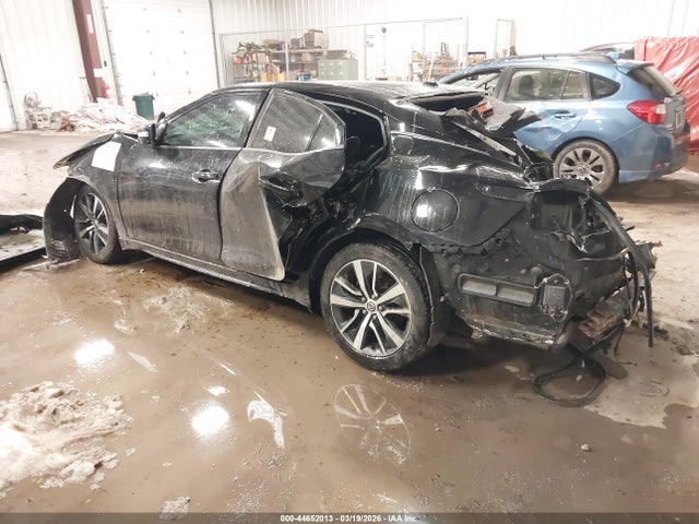 Nissan Maxima