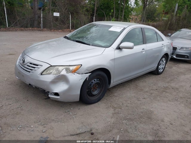Toyota Camry Le V6