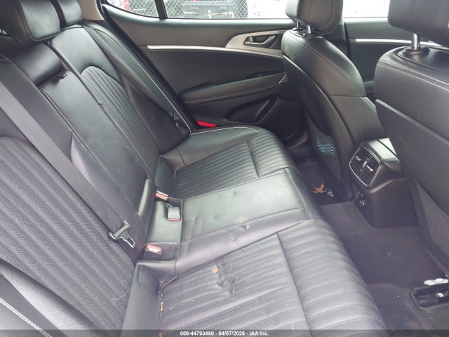 Genesis G70 2.0t Awd