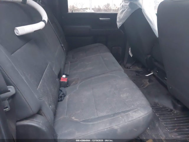 Chevrolet Silverado 2500 4wd  Long Bed Wt