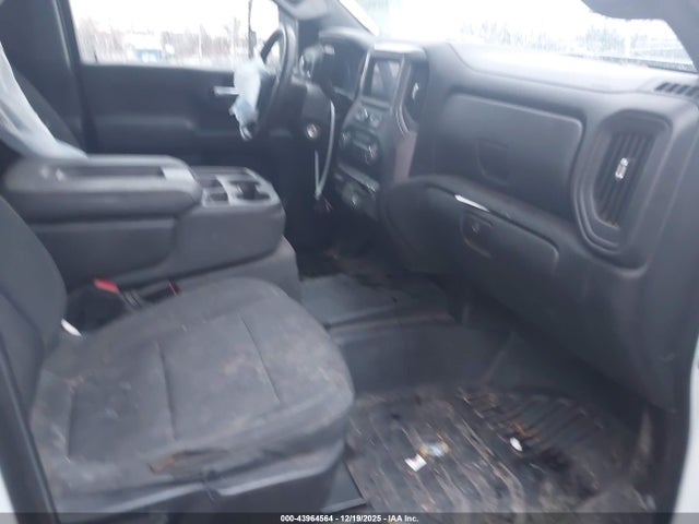 Chevrolet Silverado 2500 4wd  Long Bed Wt