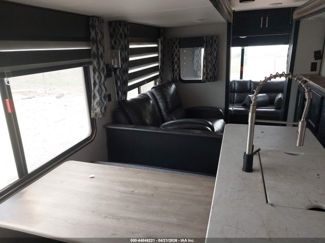 Forest River Cherokee 274wk