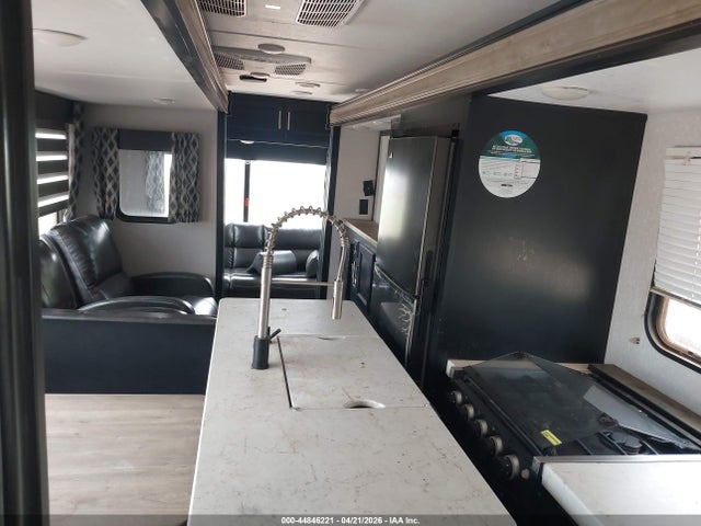 Forest River Cherokee 274wk