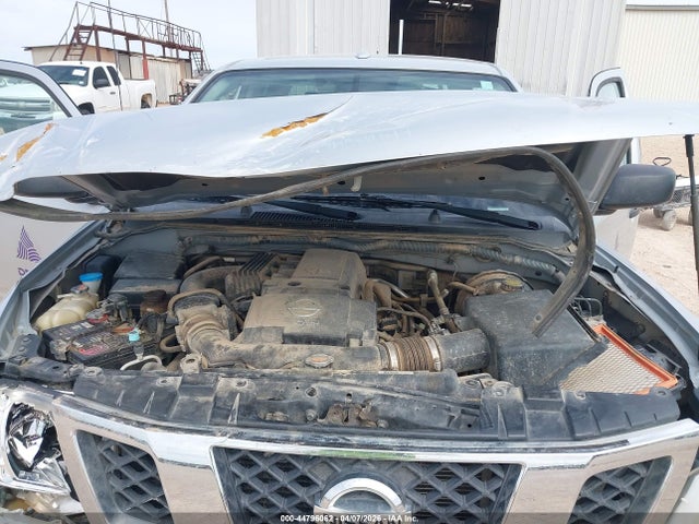 Nissan Frontier Sv