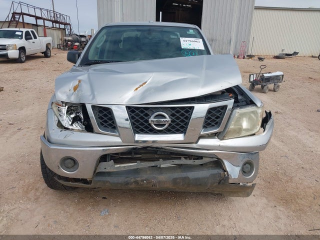Nissan Frontier Sv