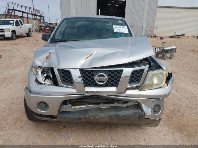 Nissan Frontier Sv