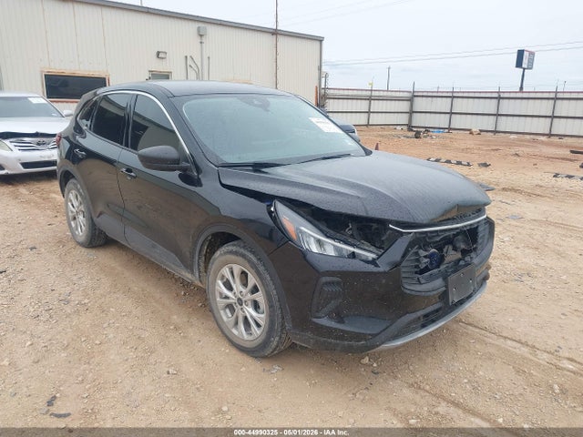 Salvage Ford Escape Image