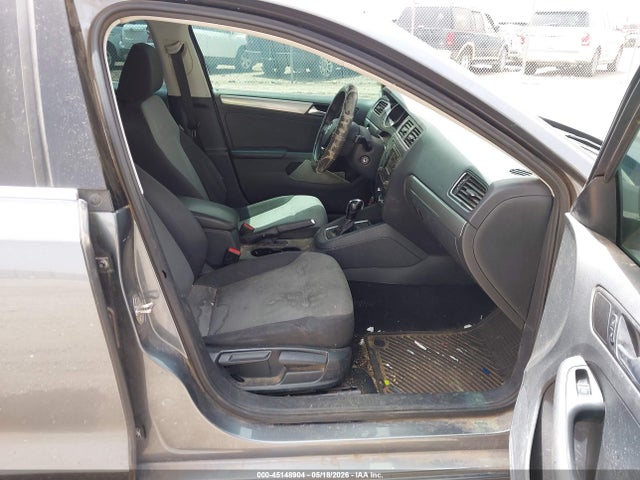 Volkswagen Jetta 1.4t S
