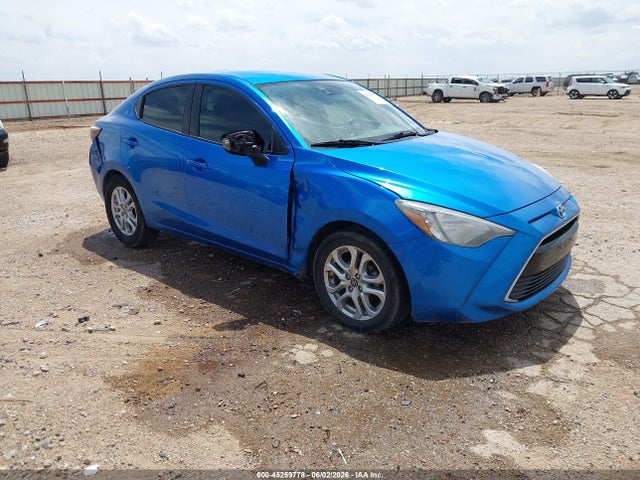 Salvage Toyota Yaris Image