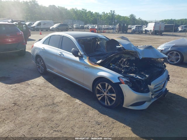 Salvage Mercedes-Benz C-Class Image