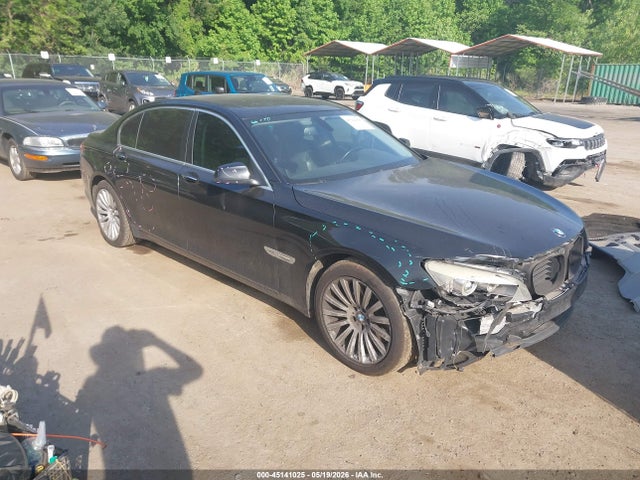 Salvage BMW 7 Series Image