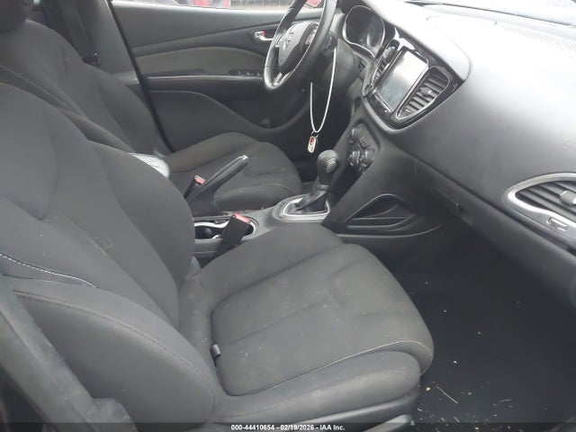 Dodge Dart Sxt