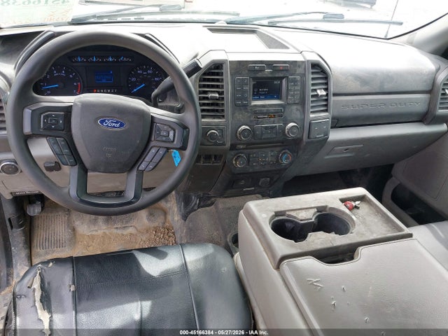 Ford F-350 Xl