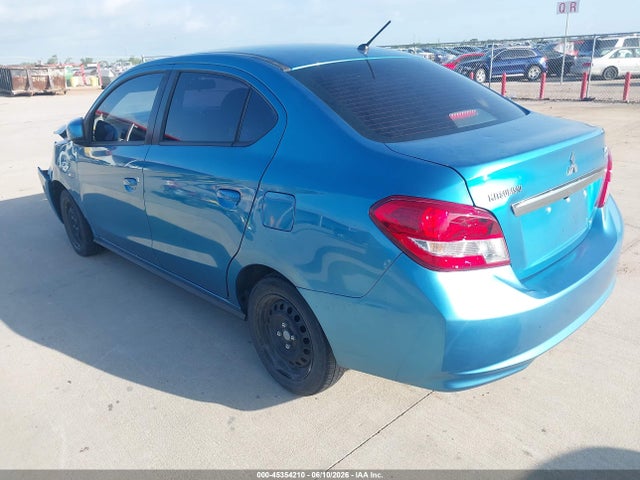 Mitsubishi Mirage Es