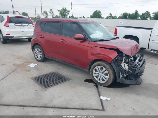 Salvage Kia Soul Image