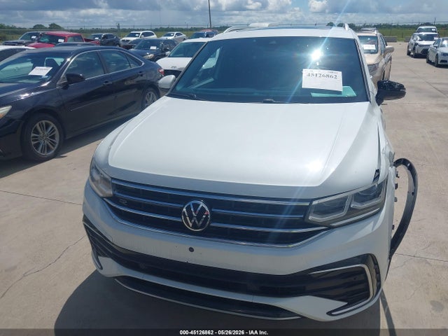 Volkswagen Tiguan 2.0t Sel R-line