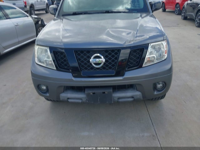 Nissan Frontier Sv