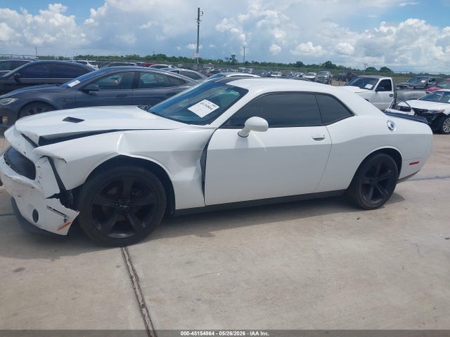Dodge Challenger Sxt