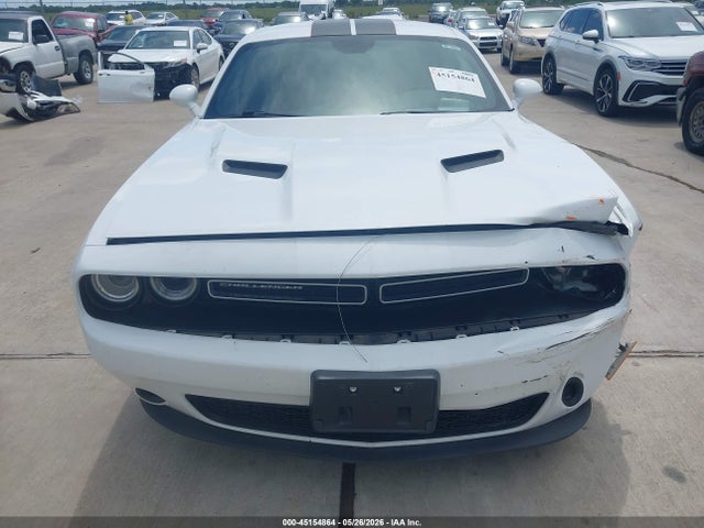 Dodge Challenger Sxt