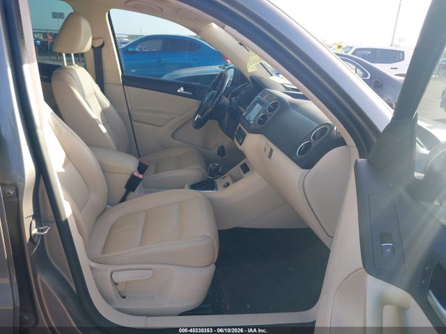Volkswagen Tiguan Sel