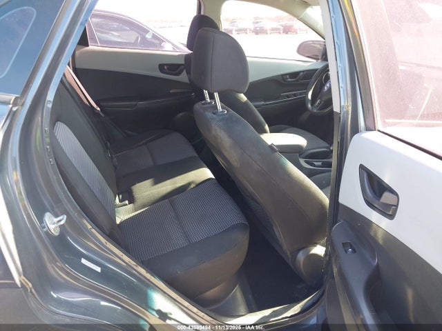 Hyundai KONA Se