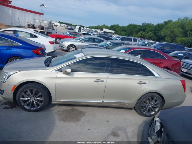 Cadillac XTS Standard