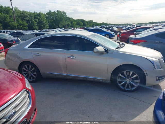Cadillac XTS Standard