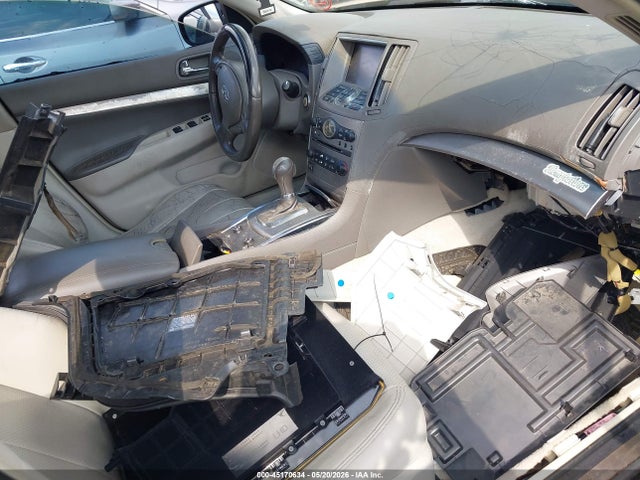 INFINITI G25 Journey