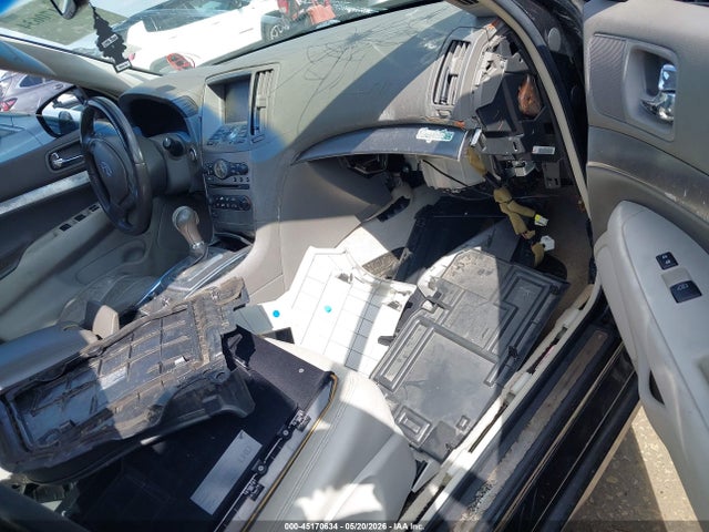 INFINITI G25 Journey