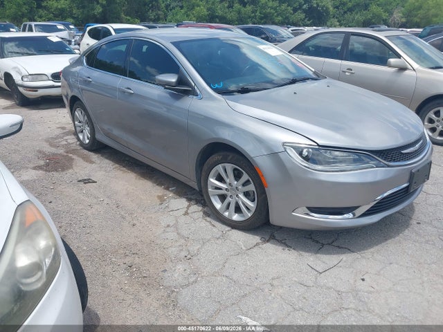 Salvage Chrysler 200 Image