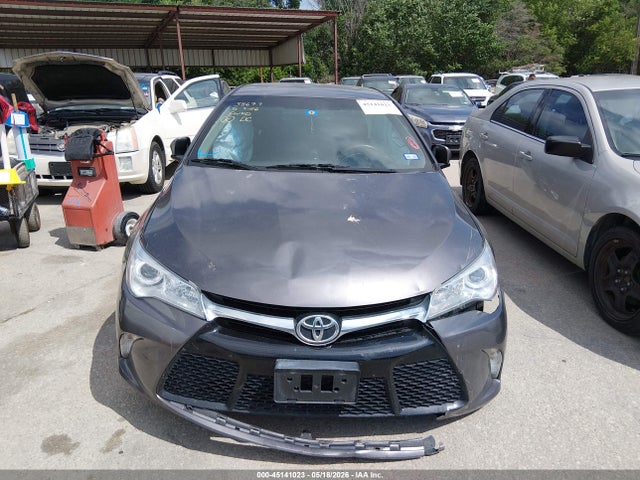 Toyota Camry Se