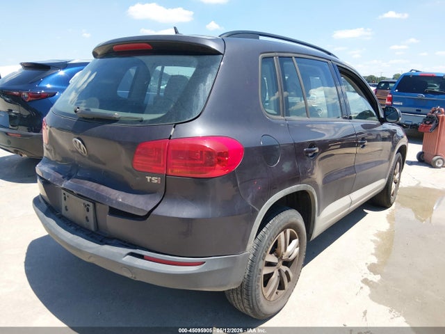 Volkswagen Tiguan S