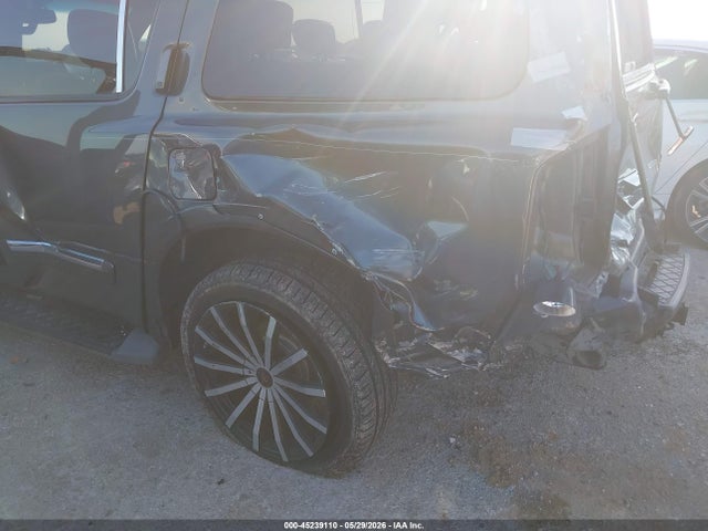 Nissan Armada Sl