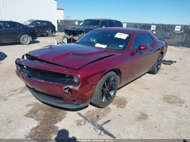 Dodge Challenger Sxt
