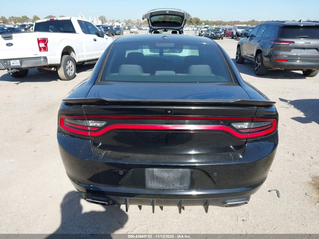 Dodge Charger Sxt Rwd