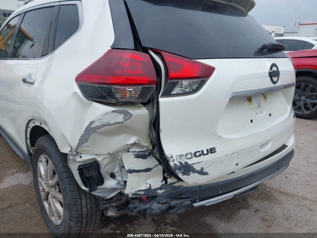 Nissan Rogue Sv