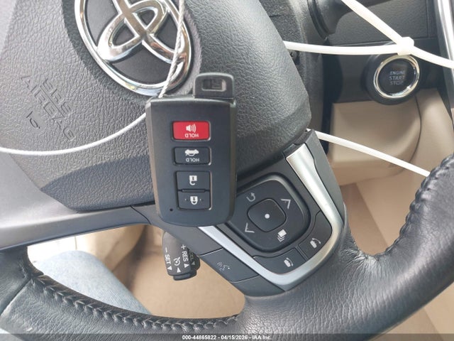 Toyota Camry Xle