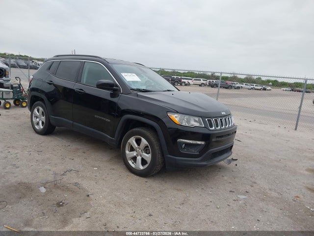 Salvage Jeep Compass Image
