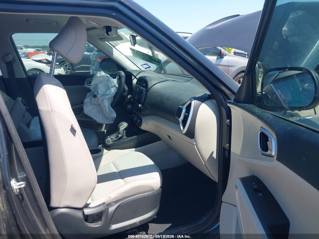 Kia Soul Lx