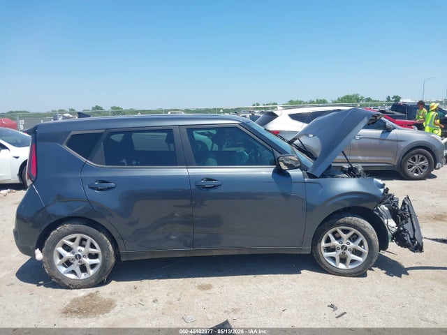 Kia Soul Lx