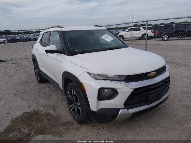 Salvage Chevrolet Trailblazer Image